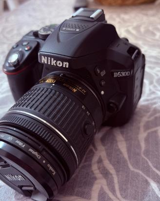 Nikon D5300 con 18.55 VR 70,300VR 50mm F1.8G