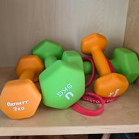 Coppia manubri 2 kg, coppia 5 kg, tappetino GYM