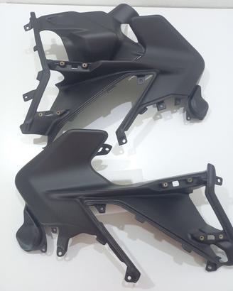 FIANCHETTI SOTTO SERBATOIO CARBONIO STREETFIGHTER 
