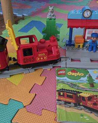 Lego treno rosso