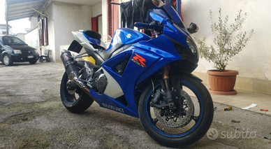 Gsx r 1000 k8