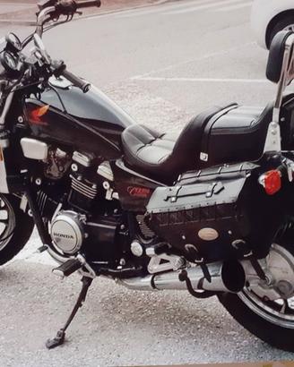 CUSTOM HONDA VF 750