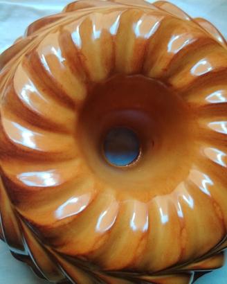 stampo in terracotta smaltato.