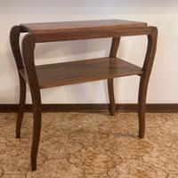 Tavolino in noce massiccio inizi del XX secolo