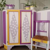 mobile angolare con sedia