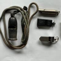 fischietti di varia natura e modello