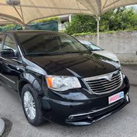 Lancia Voyager 2.8 7 POSTI Gold 163 CV