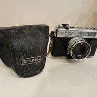 Macchina fotografica Yashica anni 80/90