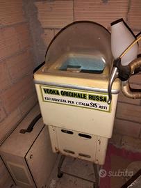 Frigorifero portatile Anni 70 per vodka