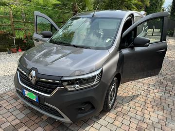 Kangoo Benzina