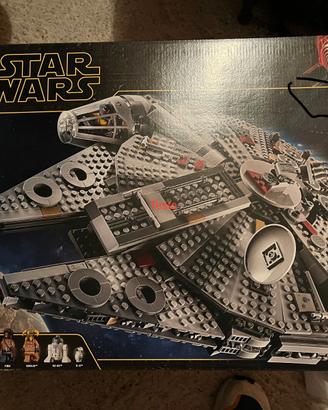 LEGO Star Wars Millennium Falcon 75257