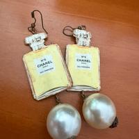 Orecchini artiginali con profumo chanel