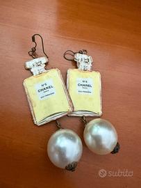 Orecchini artiginali con profumo chanel