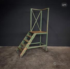 Scala industriale anni 40/50 in massello di abete
