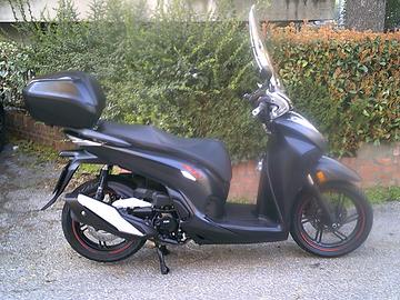 Honda SH 350 sport