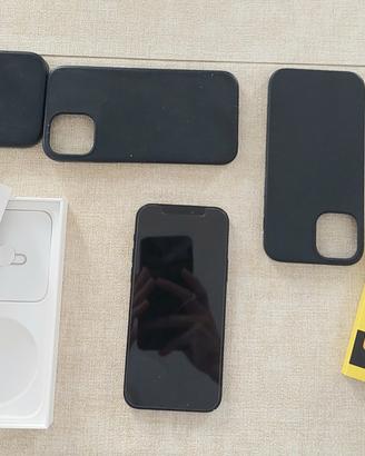 Iphone 12 128 GB con 3 cover, 3 vetri protettivi 