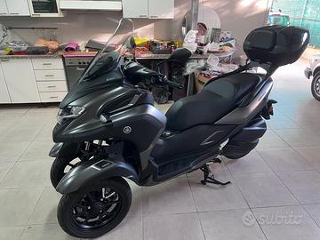 Yamaha tricity 300