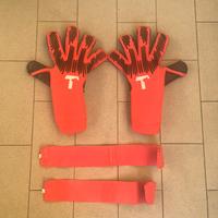 Guanti portiere calcio T1tan
