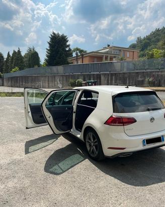 Golf R line 1000 benzina 