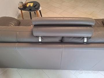 Divano in pelle Poltrone e Sofà