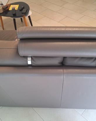 Divano in pelle Poltrone e Sofà