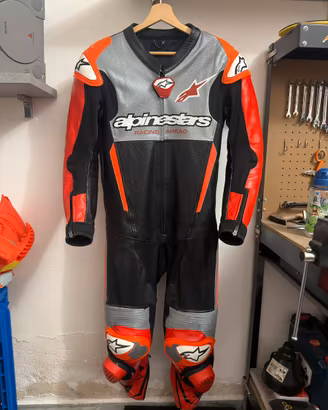 Tuta moto