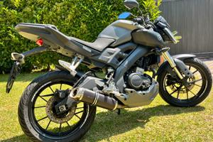 moto Yamaha MT-125