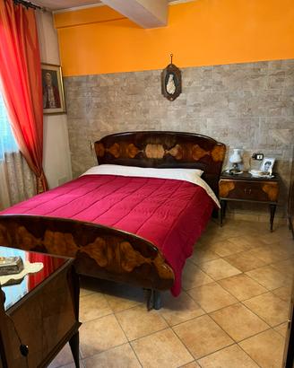 Camera da letto antica  anni 60 in radica