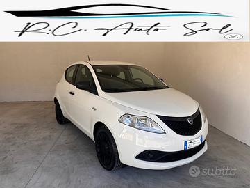 LANCIA YPSILON ELEFANTINO BLU