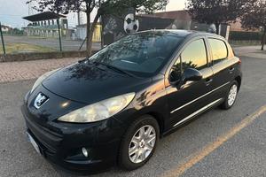 Peugeot 207 1.4 8V 73CV 5p. Active