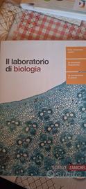 libro:laboratorio biologia NUOVO