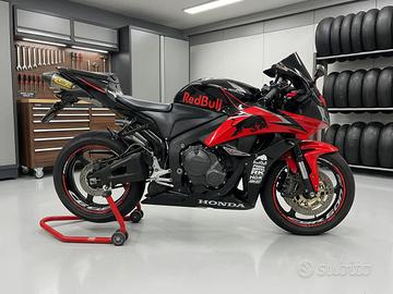 Honda cbr 600 rr