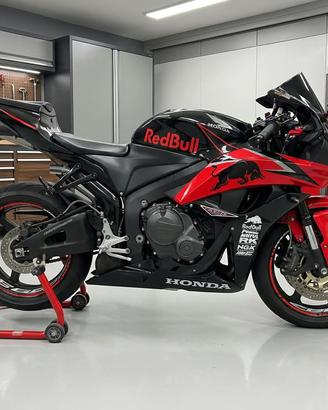 Honda cbr 600 rr
