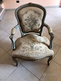 Poltroncina antica