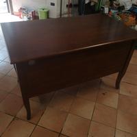 scrivania in legno massiccio