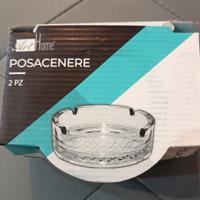 Coppia di posacenere in vetro nuovi