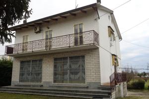 Immobile abitativo ( negozio può essere casa)