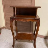 Tavolino vintage in legno noce stile classico
