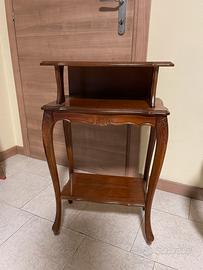 Tavolino vintage in legno noce stile classico
