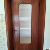 Porte in legno da interno.