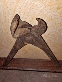 Pinza Piega tubi elettrici Bergam anni 50°.