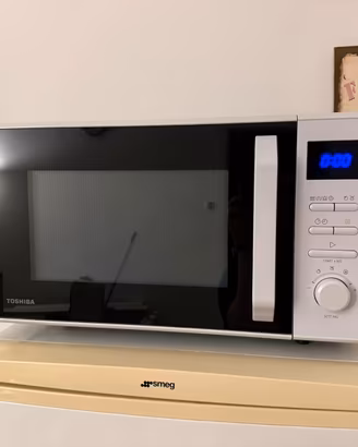 Forno microonde Toshiba 25L ventilato + grill