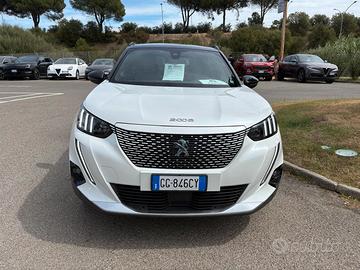 Peugeot 2008 motore elettrico 136 CV GT Pack