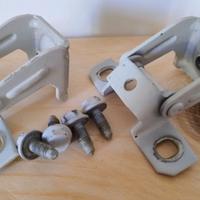 Cerniere bagagliaio fiat punto evo 2010