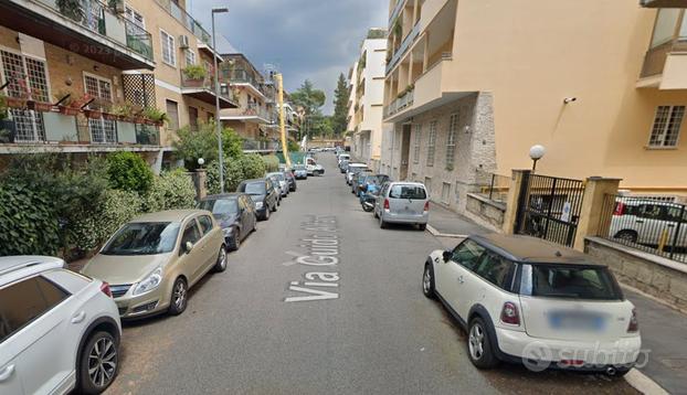 CAMILUCCIA singola con balcone