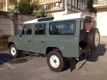 DEFENDER 110 7 Posti Autovettura