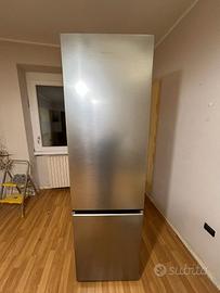 frigorifero Samsung RB38T603CS9