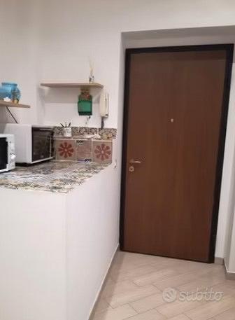 Delizioso bivani arredato in zona Tribunale - Vista 5