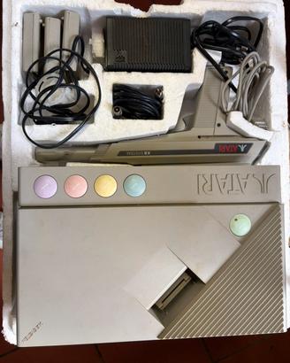 Atari XE System (XEGS) e 3 Videogiochi