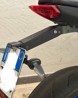 Portatarga sportivo originale Yamaha MT 09